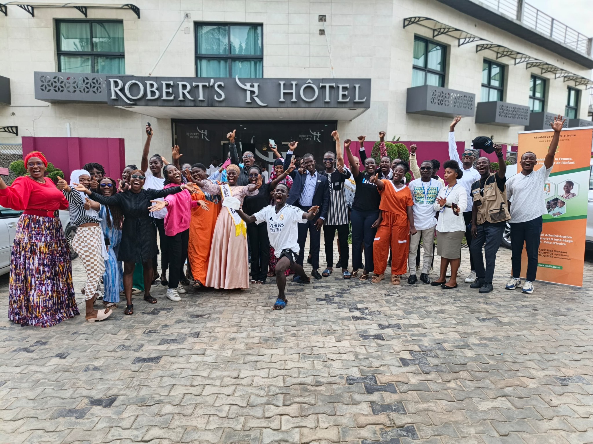 Santé Sexuelle : Les jeunes s'engagent avec le PN-OEV pour sensibiliser leurs pairs.